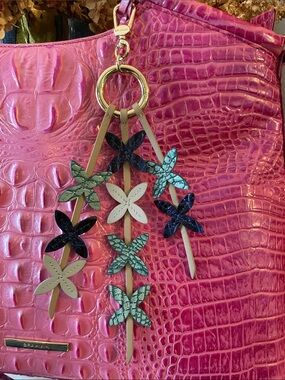 Rare Brahmin keychain! Blue, dark blue and light blue leather flowers!!